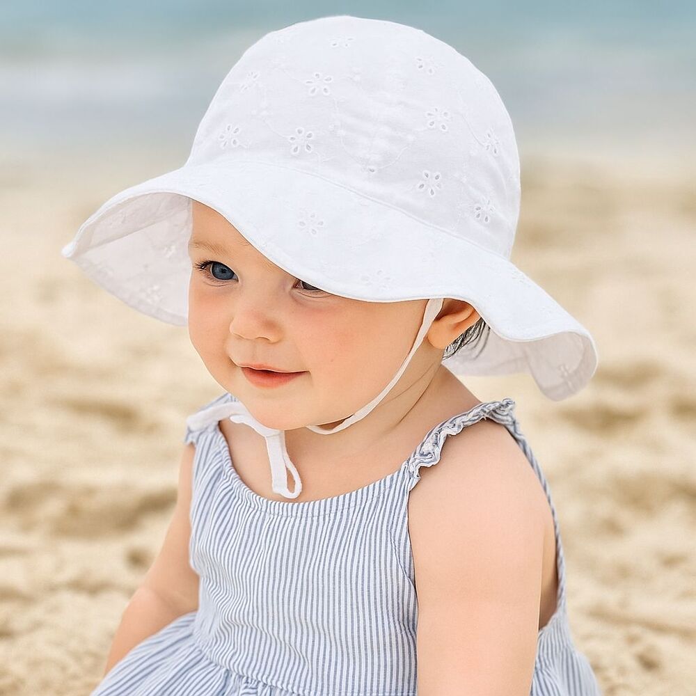 Carter's Just One You Baby Girls' White Eyelet Sun Hat OEKO-TEX 12-18 Months